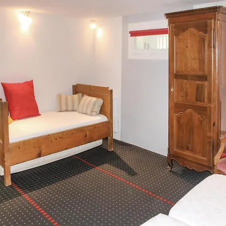 One-bedroom In דירה