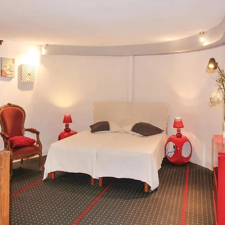 One-bedroom In דירה *