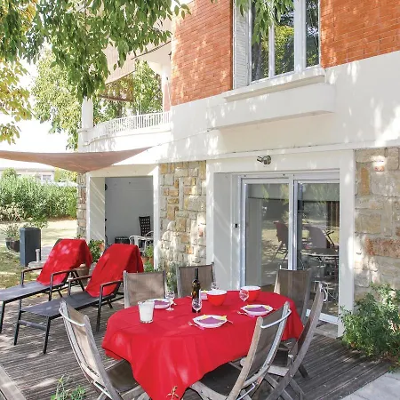One-bedroom In דירה Montélimar